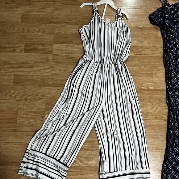 Jumpsuits - Picture 4 of 6